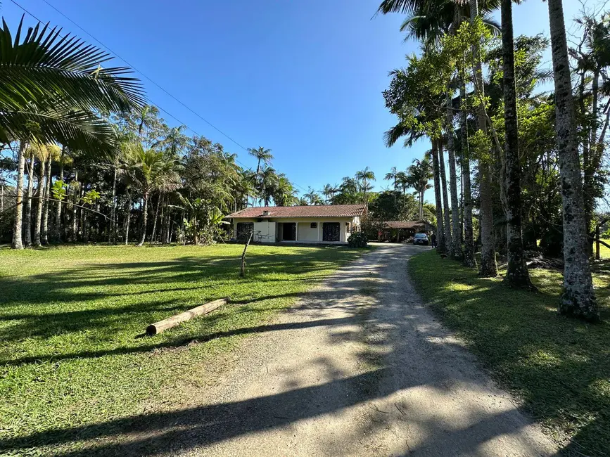 Foto 2 de Chácara com 4 quartos à venda, 230m2 em Balneario Barra Do Sul - SC