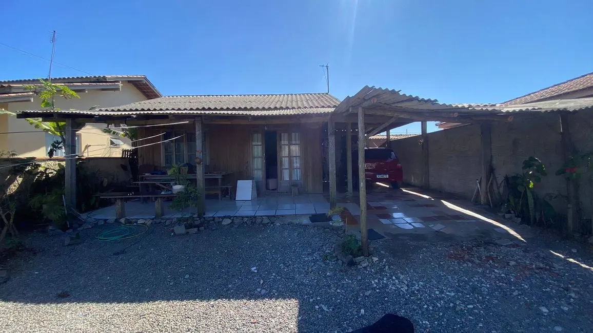 Foto 2 de Casa com 3 quartos à venda, 275m2 em Balneario Barra Do Sul - SC