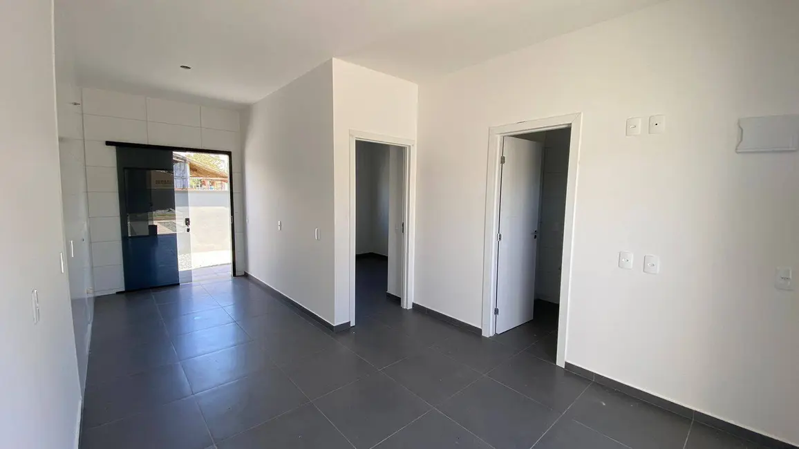 Foto 4 de Casa com 1 quarto à venda, 80m2 em Balneario Barra Do Sul - SC