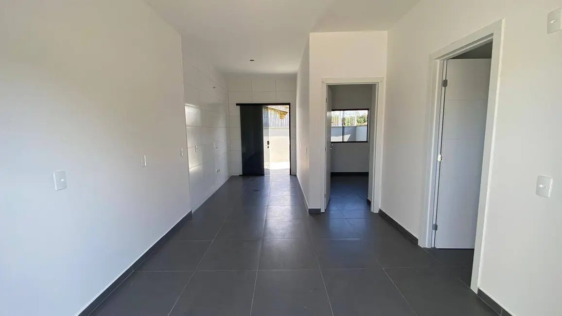 Foto 2 de Casa com 1 quarto à venda, 80m2 em Balneario Barra Do Sul - SC