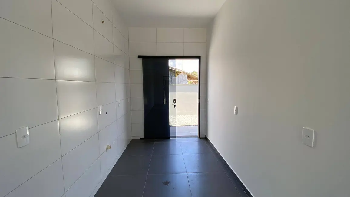Foto 5 de Casa com 1 quarto à venda, 80m2 em Balneario Barra Do Sul - SC