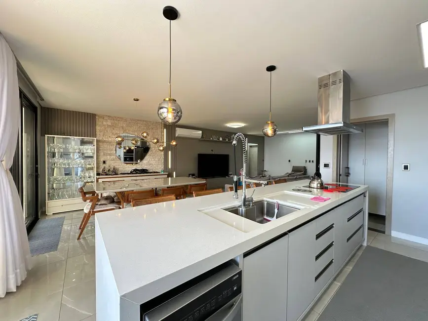 Foto 6 de Casa com 2 quartos à venda, 190m2 em Balneario Barra Do Sul - SC