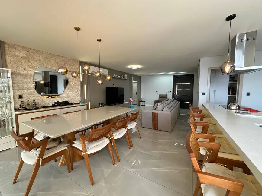 Foto 7 de Casa com 2 quartos à venda, 190m2 em Balneario Barra Do Sul - SC