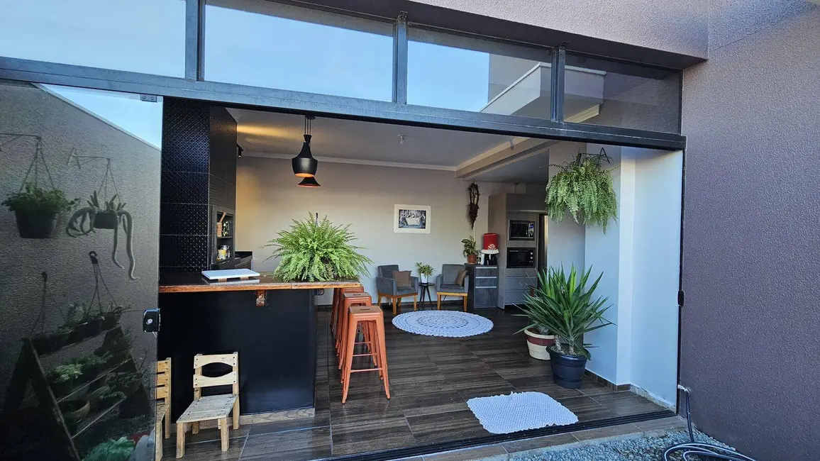 Foto 8 de Casa com 3 quartos à venda, 313m2 em Balneario Barra Do Sul - SC