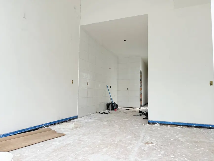 Casa com 3 quartos à venda, 75m2 em Balneario Barra Do Sul - SC - imagem 5 Foto 5 de Casa com 3 quartos à venda, 75m2 em Balneario Barra Do Sul - SC
