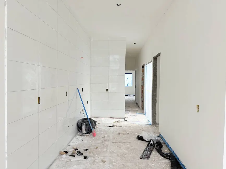 Casa com 3 quartos à venda, 75m2 em Balneario Barra Do Sul - SC - imagem 3 Foto 3 de Casa com 3 quartos à venda, 75m2 em Balneario Barra Do Sul - SC