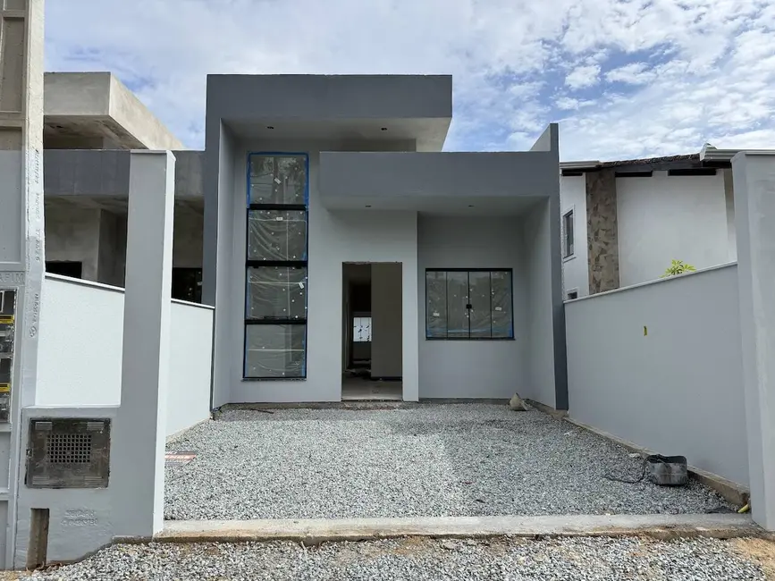 Casa com 3 quartos à venda, 75m2 em Balneario Barra Do Sul - SC - imagem 1 Foto 1 de Casa com 3 quartos à venda, 75m2 em Balneario Barra Do Sul - SC