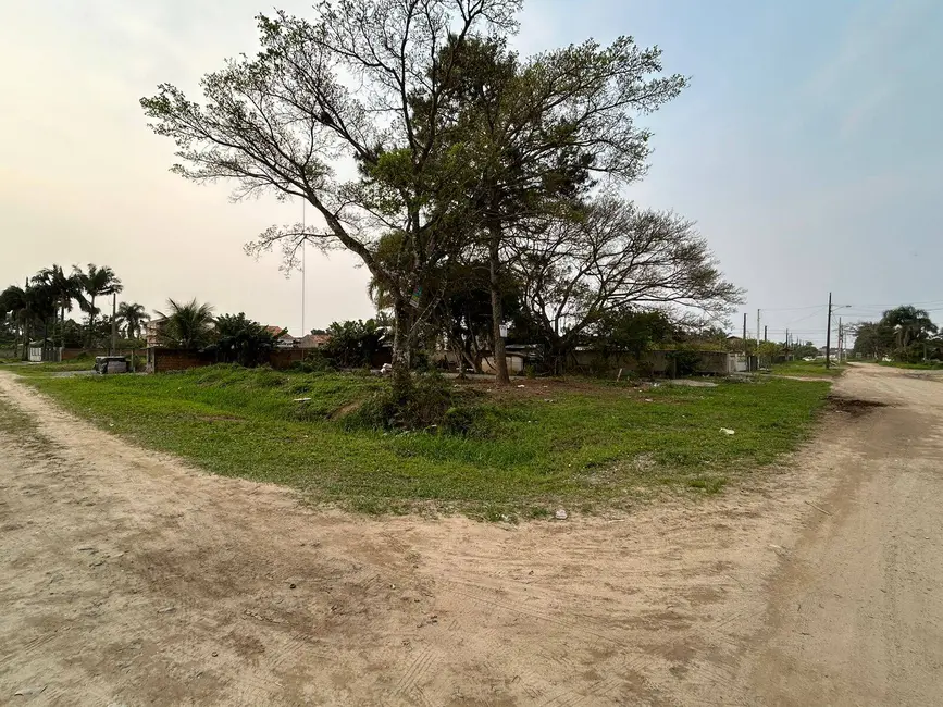 Foto 3 de Terreno / Lote à venda, 443m2 em Balneario Barra Do Sul - SC