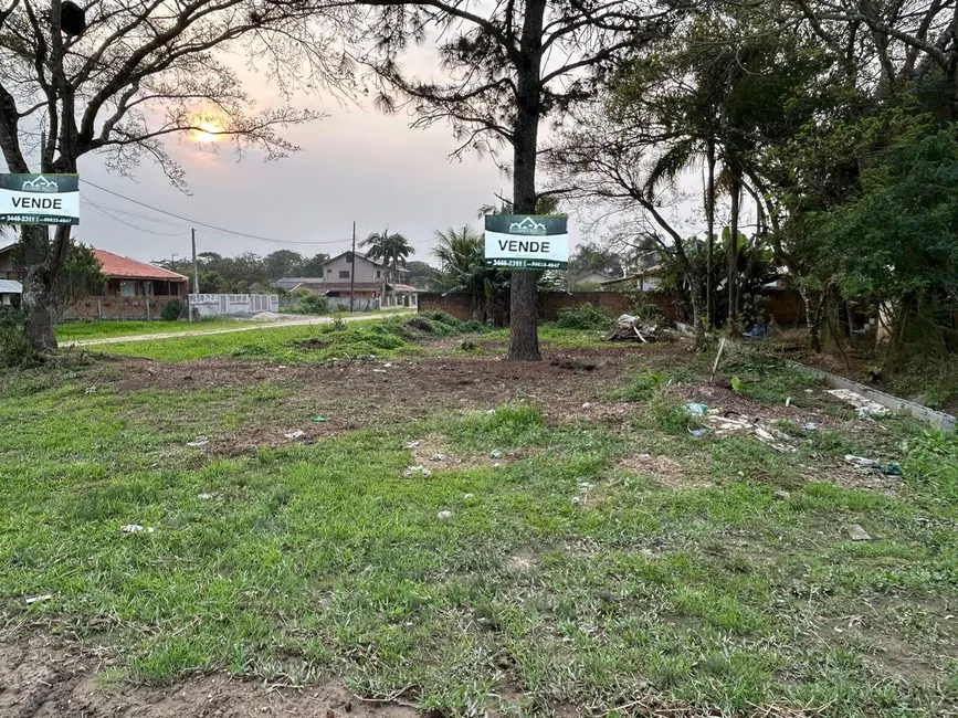 Foto 1 de Terreno / Lote à venda, 443m2 em Balneario Barra Do Sul - SC
