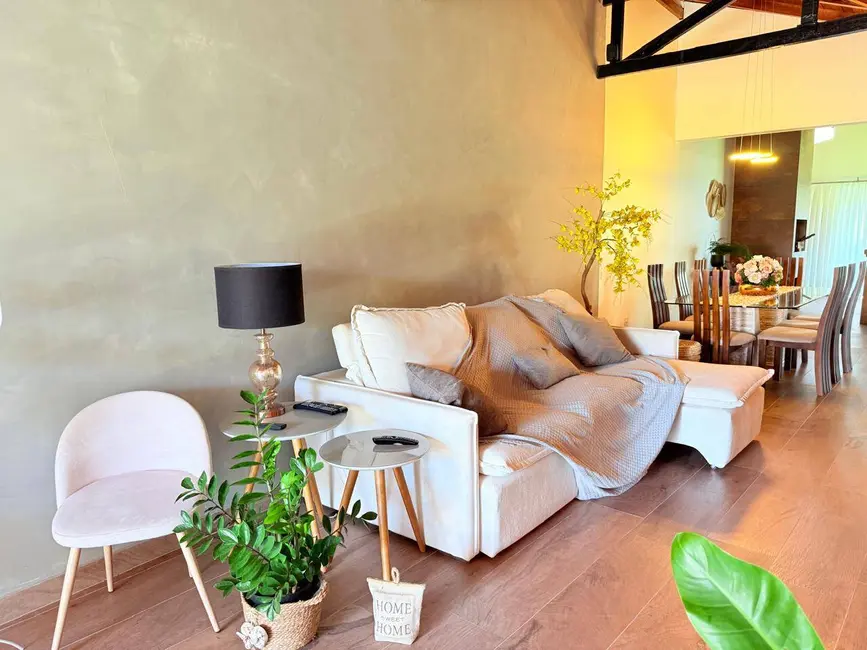 Foto 9 de Casa com 3 quartos à venda, 177m2 em Centro, Balneario Barra Do Sul - SC