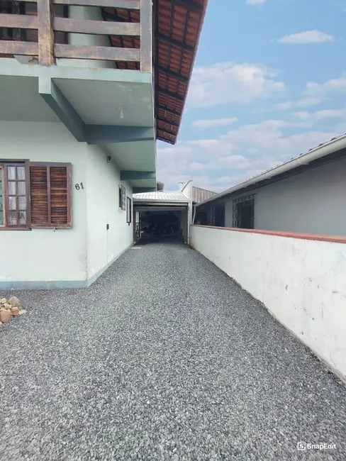 Foto 2 de Casa com 4 quartos à venda, 141m2 em Balneario Barra Do Sul - SC