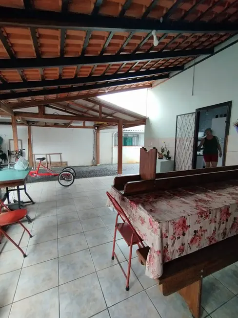 Foto 4 de Casa com 4 quartos à venda, 141m2 em Balneario Barra Do Sul - SC