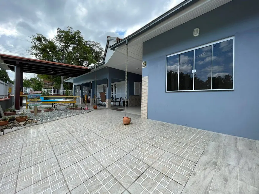 Foto 4 de Casa com 4 quartos à venda, 134m2 em Balneario Barra Do Sul - SC