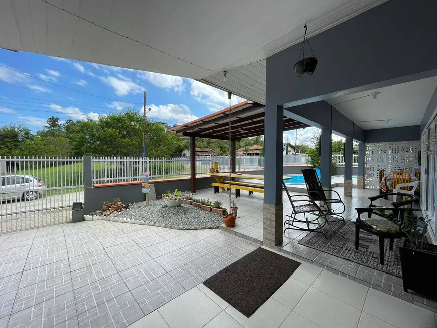Foto 5 de Casa com 4 quartos à venda, 134m2 em Balneario Barra Do Sul - SC