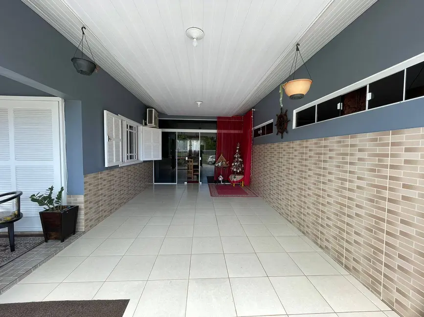 Foto 6 de Casa com 4 quartos à venda, 134m2 em Balneario Barra Do Sul - SC