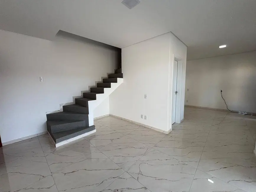 Foto 5 de Sobrado com 3 quartos à venda, 117m2 em Balneario Barra Do Sul - SC