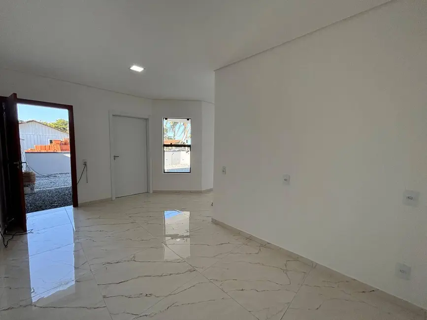 Foto 6 de Sobrado com 3 quartos à venda, 117m2 em Balneario Barra Do Sul - SC