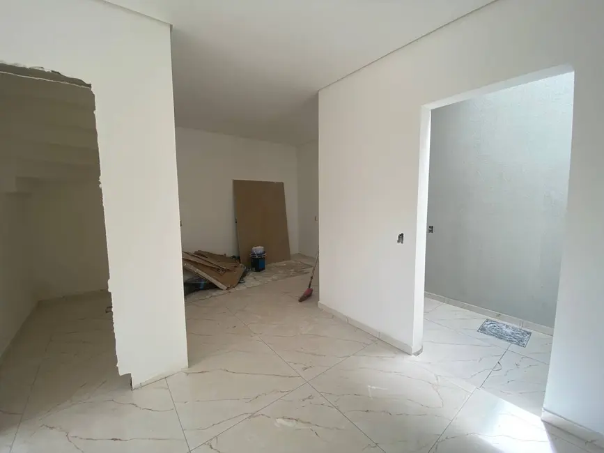 Sobrado com 2 quartos à venda, 73m2 em Balneario Barra Do Sul - SC - imagem 4 Foto 4 de Sobrado com 2 quartos à venda, 73m2 em Balneario Barra Do Sul - SC