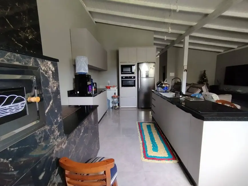 Foto 5 de Casa com 2 quartos à venda, 140m2 em Balneario Barra Do Sul - SC