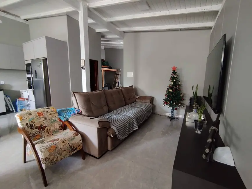 Foto 6 de Casa com 2 quartos à venda, 140m2 em Balneario Barra Do Sul - SC