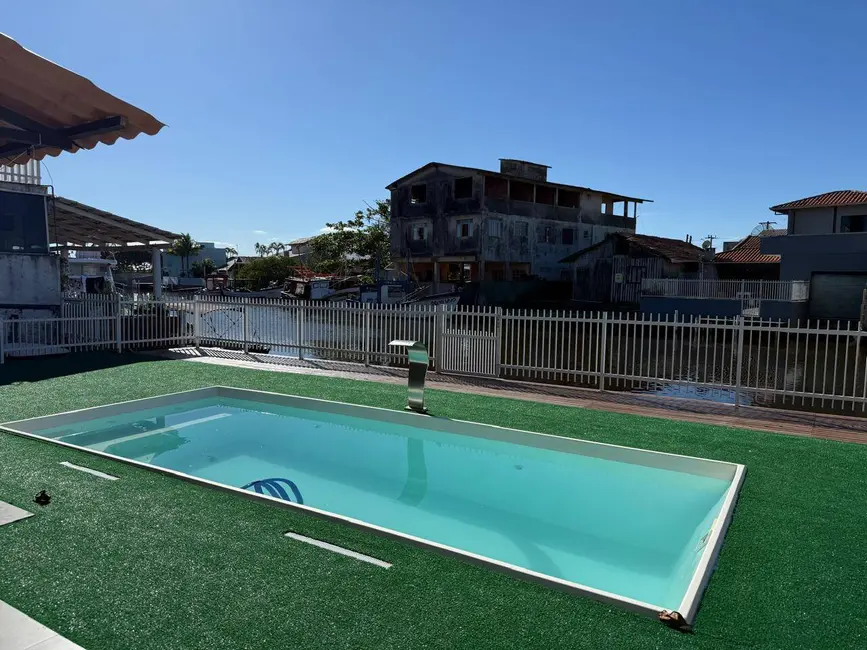 Foto 6 de Casa com 3 quartos à venda, 124m2 em Centro, Balneario Barra Do Sul - SC