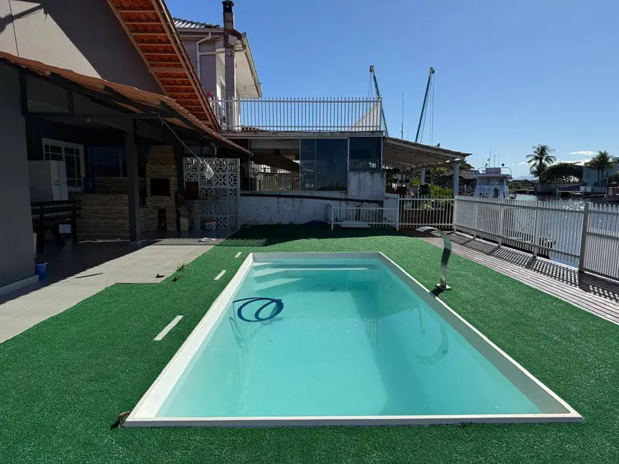 Foto 5 de Casa com 3 quartos à venda, 124m2 em Centro, Balneario Barra Do Sul - SC