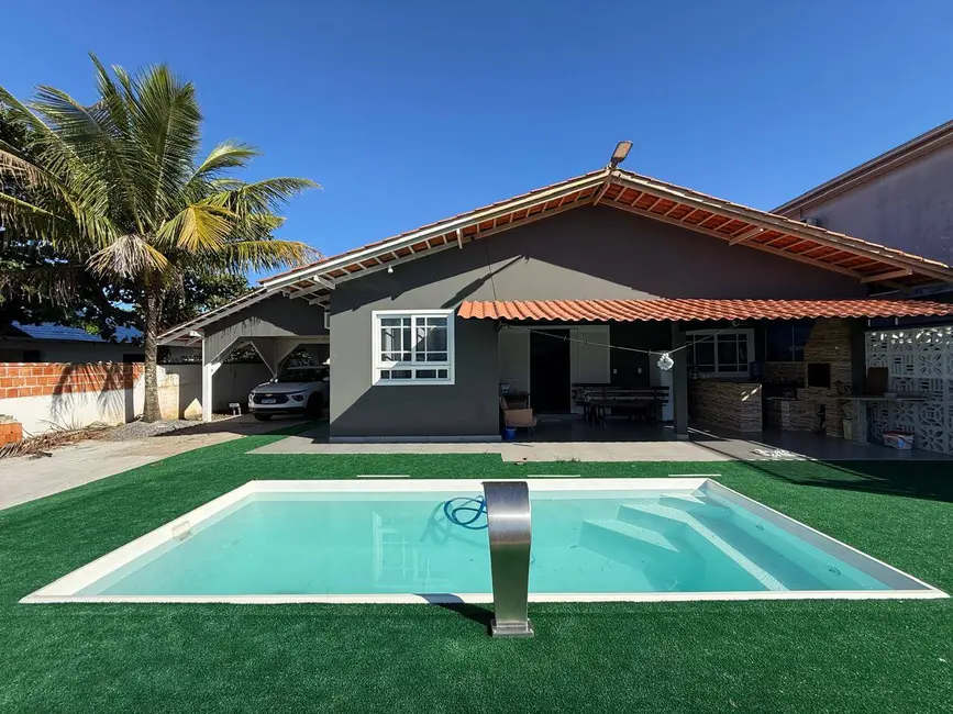 Foto 4 de Casa com 3 quartos à venda, 124m2 em Centro, Balneario Barra Do Sul - SC