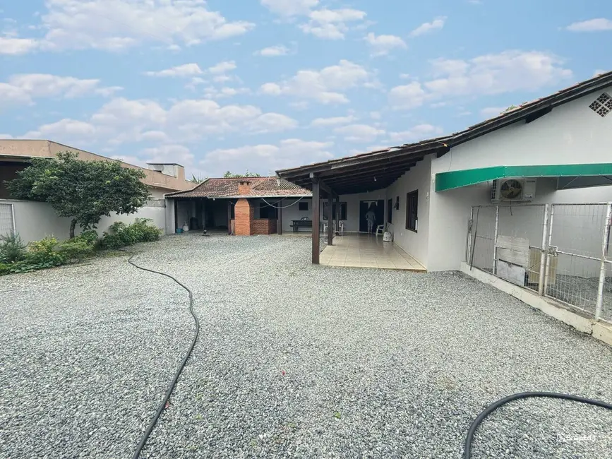 Foto 7 de Casa com 3 quartos à venda, 200m2 em Centro, Balneario Barra Do Sul - SC