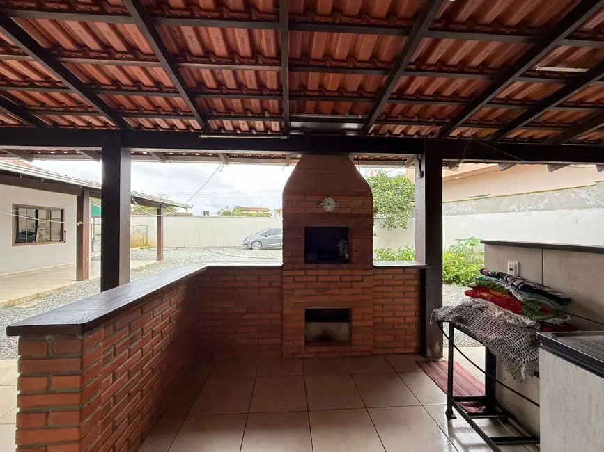 Foto 5 de Casa com 3 quartos à venda, 200m2 em Centro, Balneario Barra Do Sul - SC