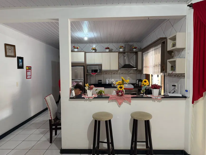 Foto 8 de Casa com 3 quartos à venda, 200m2 em Centro, Balneario Barra Do Sul - SC