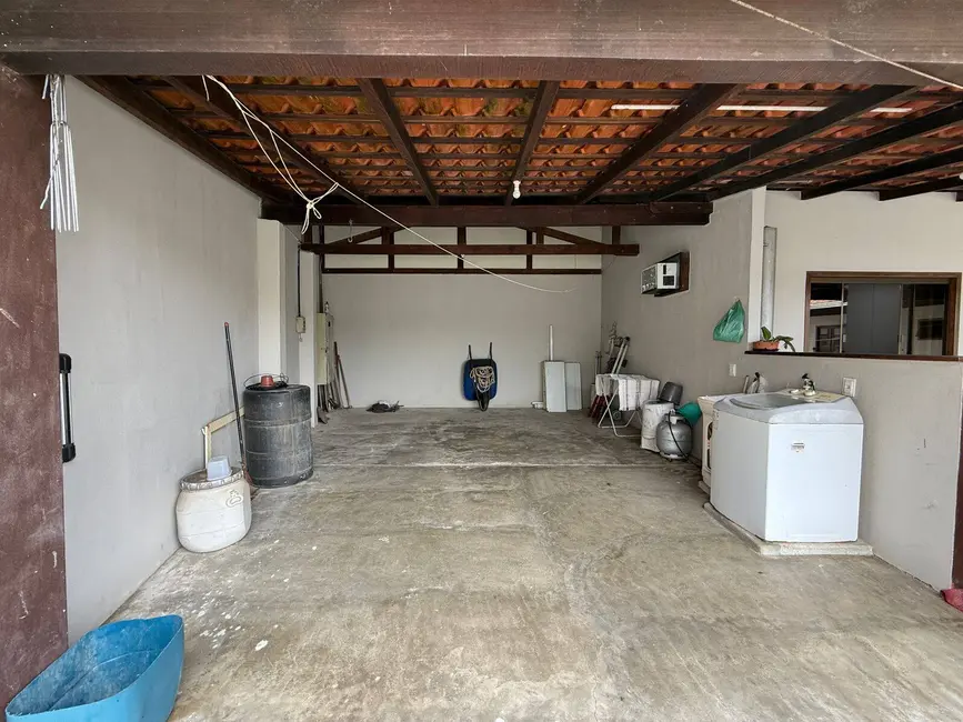 Foto 6 de Casa com 3 quartos à venda, 200m2 em Centro, Balneario Barra Do Sul - SC
