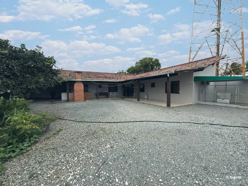 Foto 1 de Casa com 3 quartos à venda, 200m2 em Centro, Balneario Barra Do Sul - SC