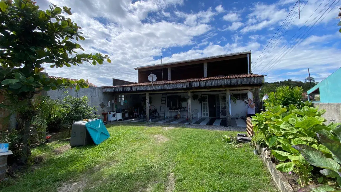 Foto 2 de Casa com 1 quarto à venda, 228m2 em Balneario Barra Do Sul - SC