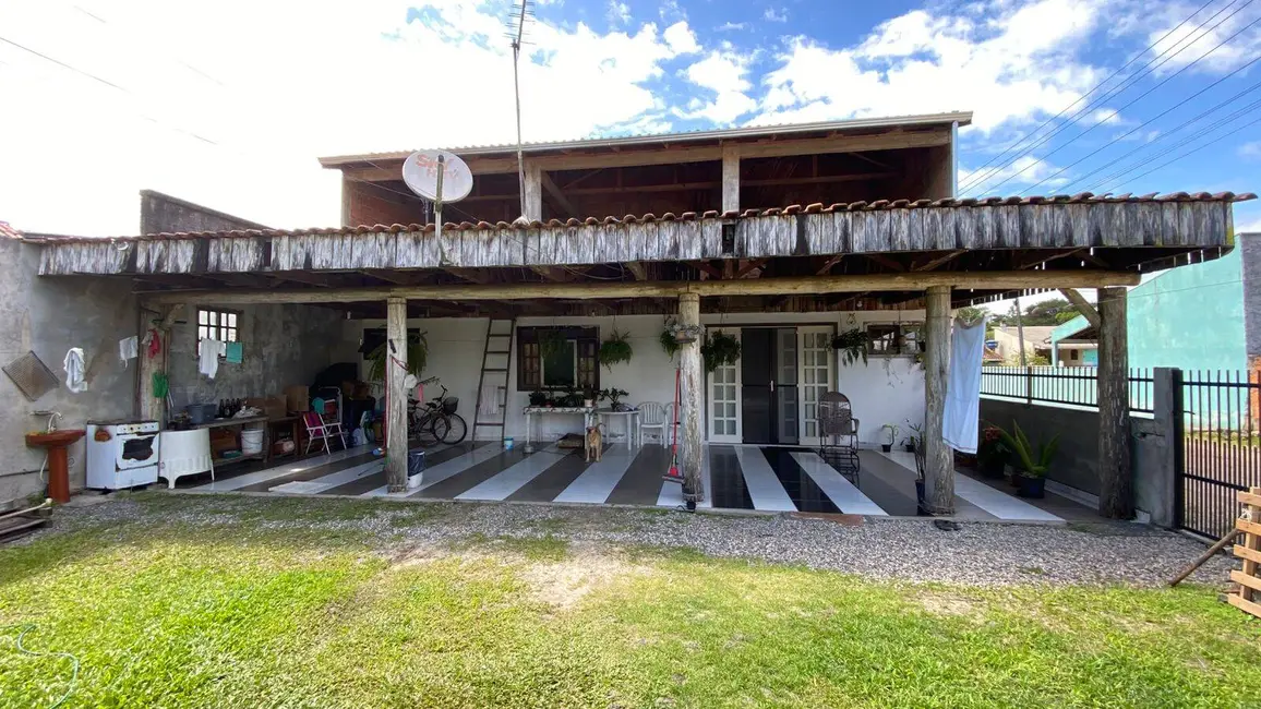 Foto 1 de Casa com 1 quarto à venda, 228m2 em Balneario Barra Do Sul - SC