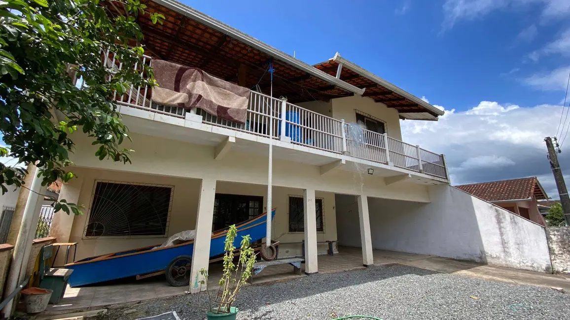 Foto 3 de Sobrado com 6 quartos à venda, 228m2 em Balneario Barra Do Sul - SC
