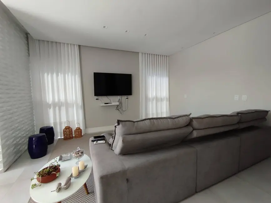 Foto 6 de Sobrado com 4 quartos à venda, 260m2 em Centro, Balneario Barra Do Sul - SC