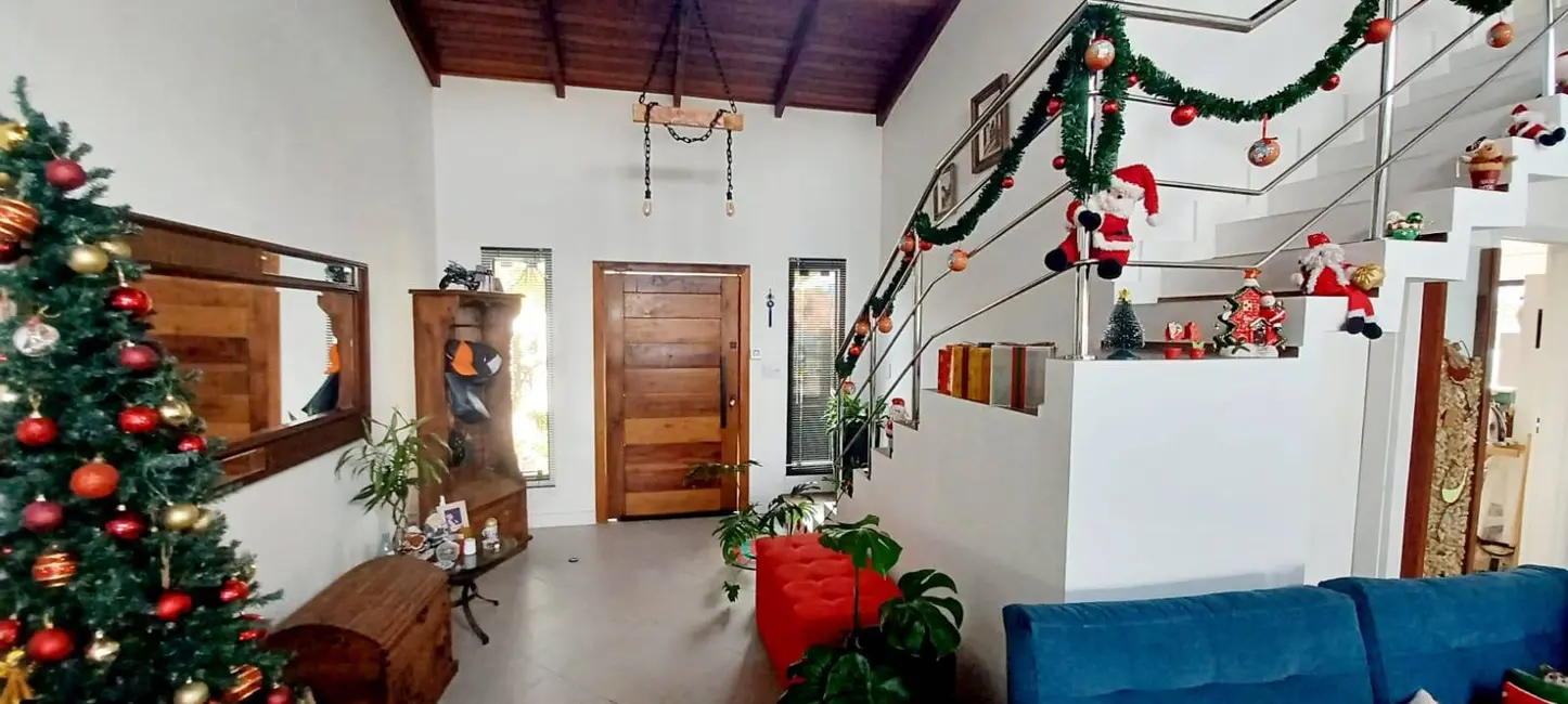 Foto 5 de Casa com 3 quartos à venda, 200m2 em Balneario Barra Do Sul - SC