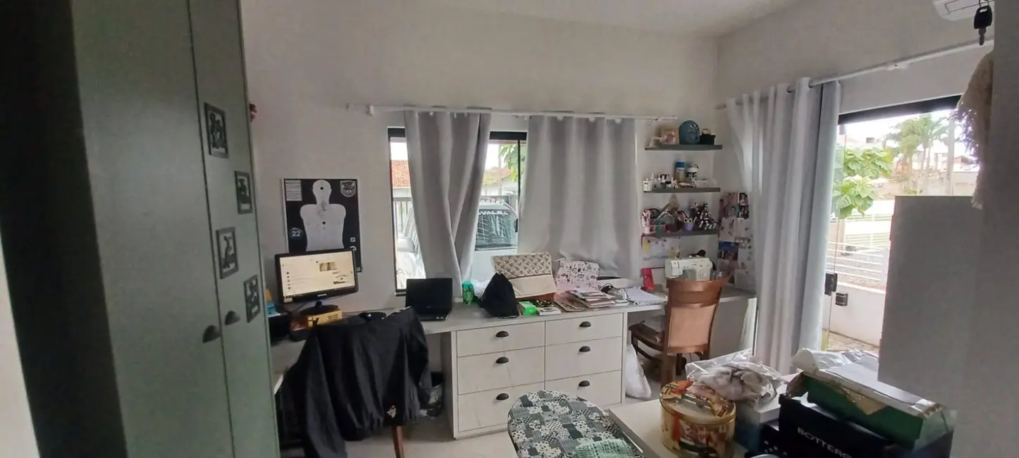 Foto 6 de Casa com 3 quartos à venda, 200m2 em Balneario Barra Do Sul - SC