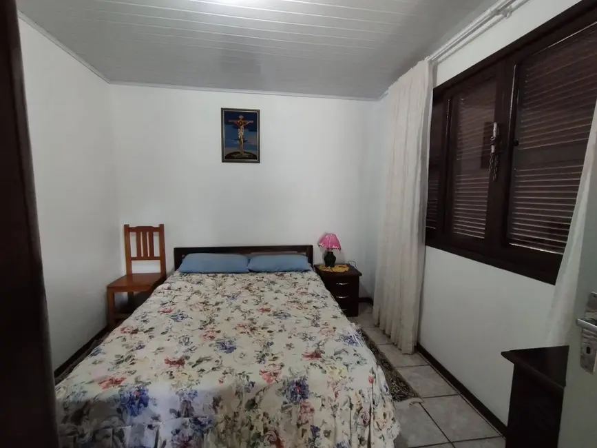 Foto 5 de Casa com 3 quartos à venda, 140m2 em Centro, Balneario Barra Do Sul - SC