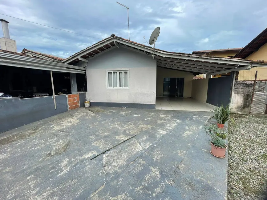 Foto 3 de Casa com 3 quartos à venda, 300m2 em Centro, Balneario Barra Do Sul - SC