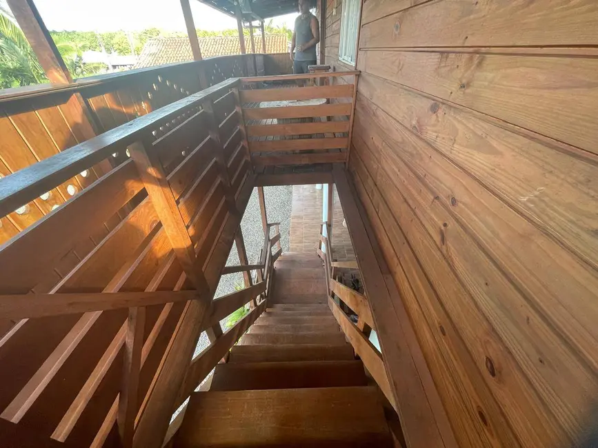 Foto 6 de Sobrado com 6 quartos à venda, 360m2 em Balneario Barra Do Sul - SC