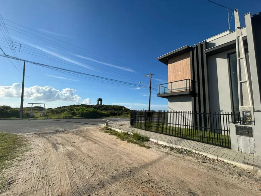 Sobrado com 3 quartos à venda, 115m2 em Balneario Barra Do Sul - SC - imagem 3 Foto 3 de Sobrado com 3 quartos à venda, 115m2 em Balneario Barra Do Sul - SC