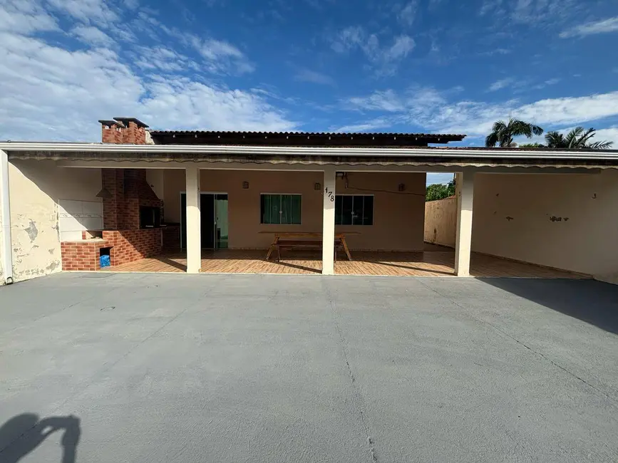 Foto 3 de Casa com 4 quartos à venda, 300m2 em Balneario Barra Do Sul - SC