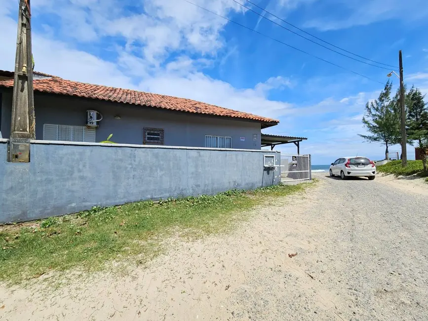 Foto 3 de Casa com 2 quartos à venda, 100m2 em Centro, Balneario Barra Do Sul - SC