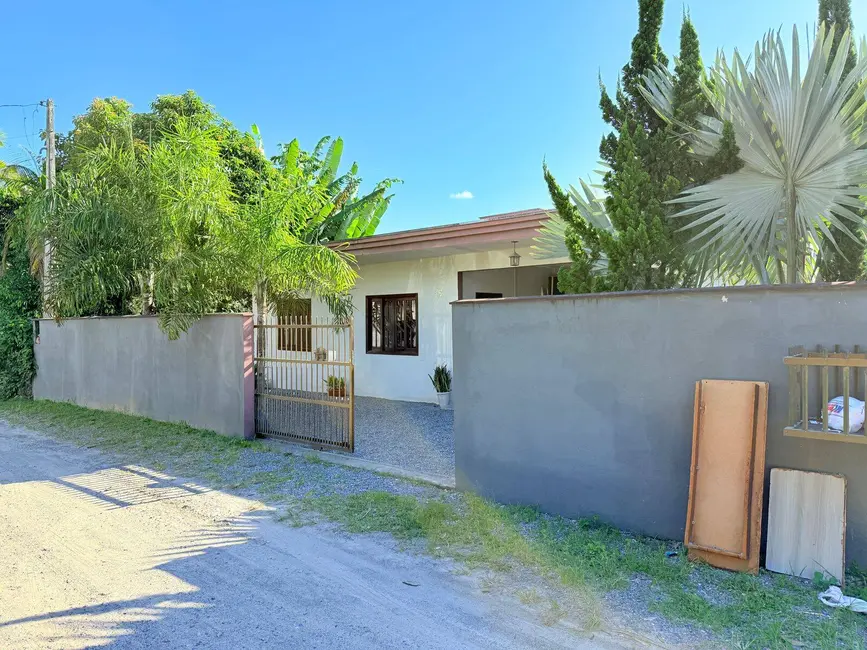 Foto 2 de Casa com 3 quartos à venda, 345m2 em Balneario Barra Do Sul - SC