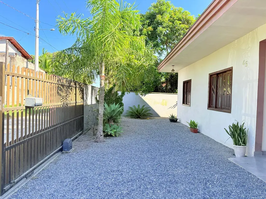 Foto 4 de Casa com 3 quartos à venda, 345m2 em Balneario Barra Do Sul - SC