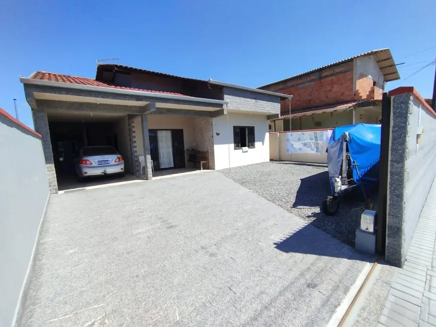 Foto 1 de Casa com 2 quartos à venda, 170m2 em Balneario Barra Do Sul - SC