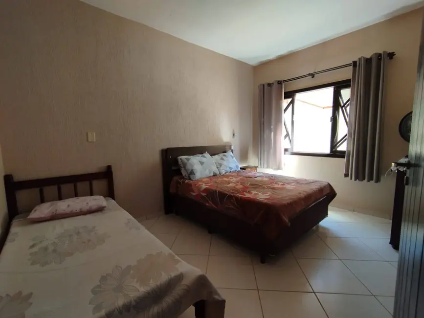 Foto 8 de Casa com 2 quartos à venda, 170m2 em Balneario Barra Do Sul - SC