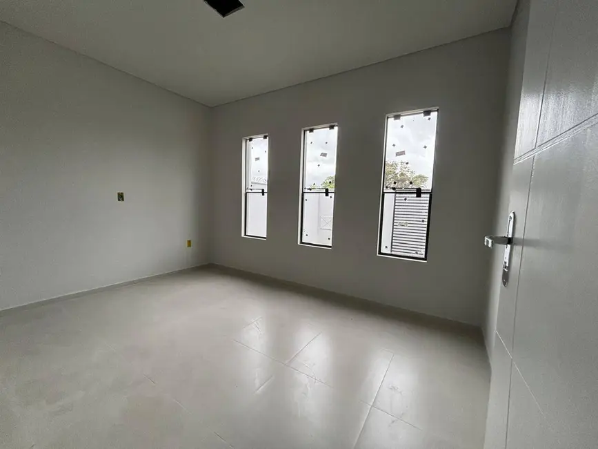 Foto 9 de Casa com 3 quartos à venda, 82m2 em Balneario Barra Do Sul - SC