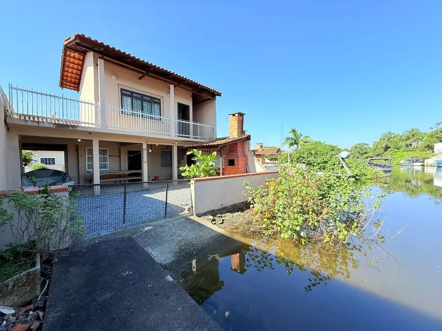 Foto 1 de Casa com 3 quartos à venda, 139m2 em Balneario Barra Do Sul - SC